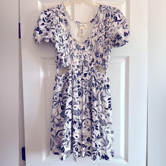 Skater Dress with floral design - Picture 1 of 4